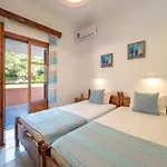 Xenofontas Apartman *