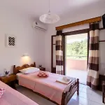 Xenofontas Apartman *