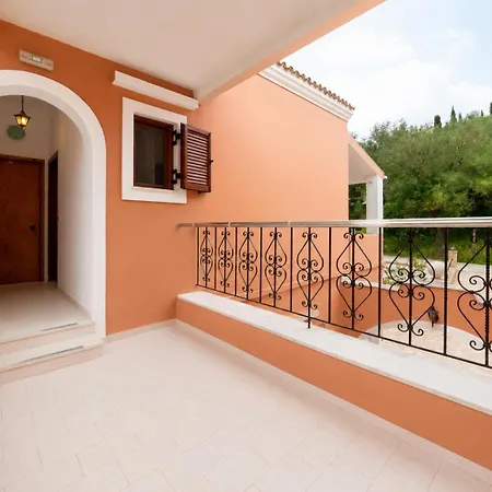 Xenofontas Apartmán